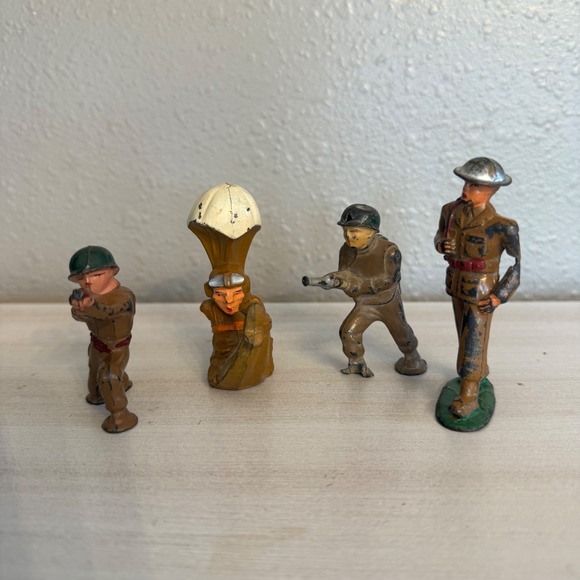 Barclay Butera Other - Barclay #708 Vintage Cast Metal Soldiers Set –‎ Made in USA Dime-Store Figures